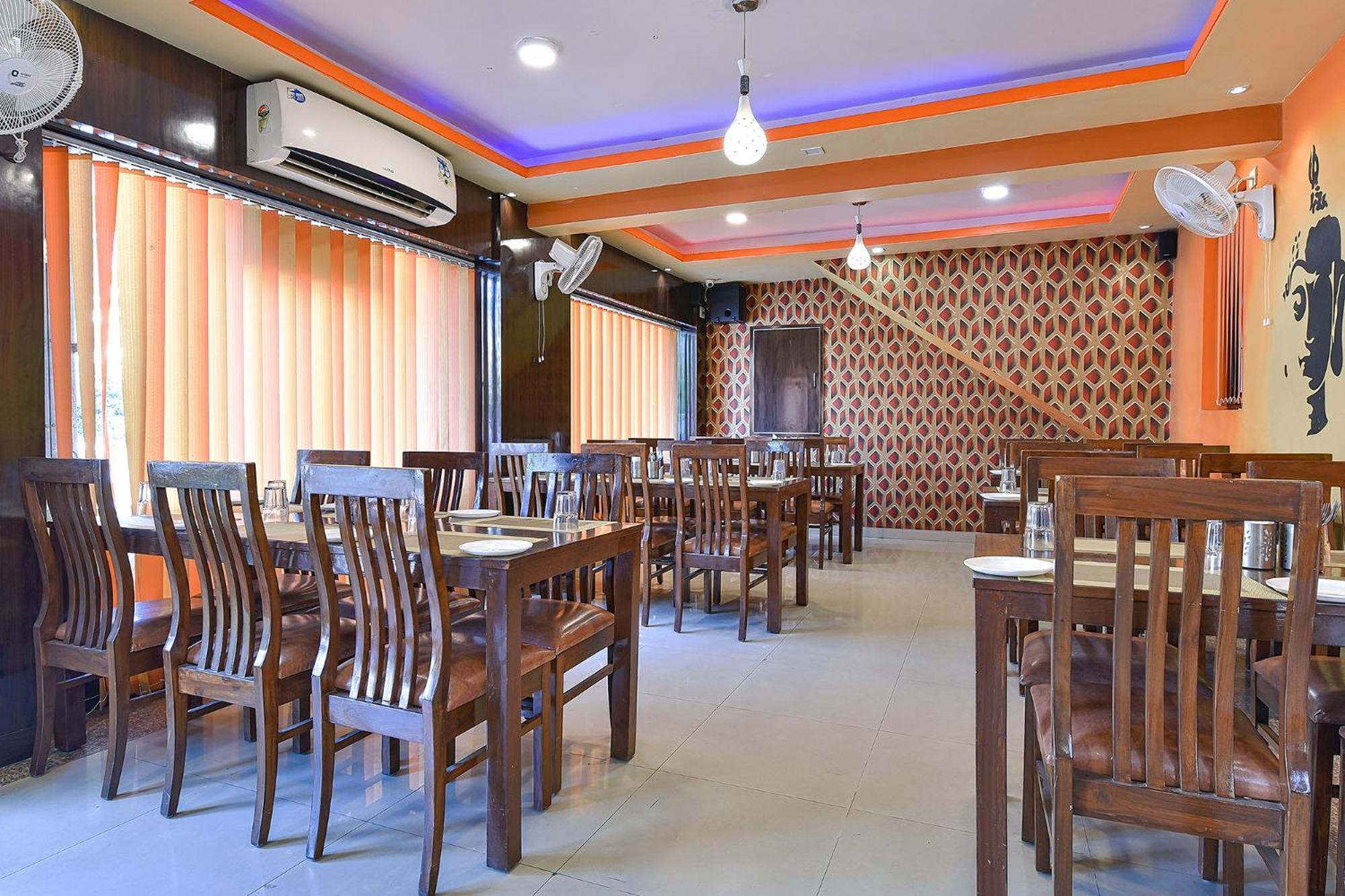 OYO 2228 Hotel Royal Icon Udaipur Exterior foto