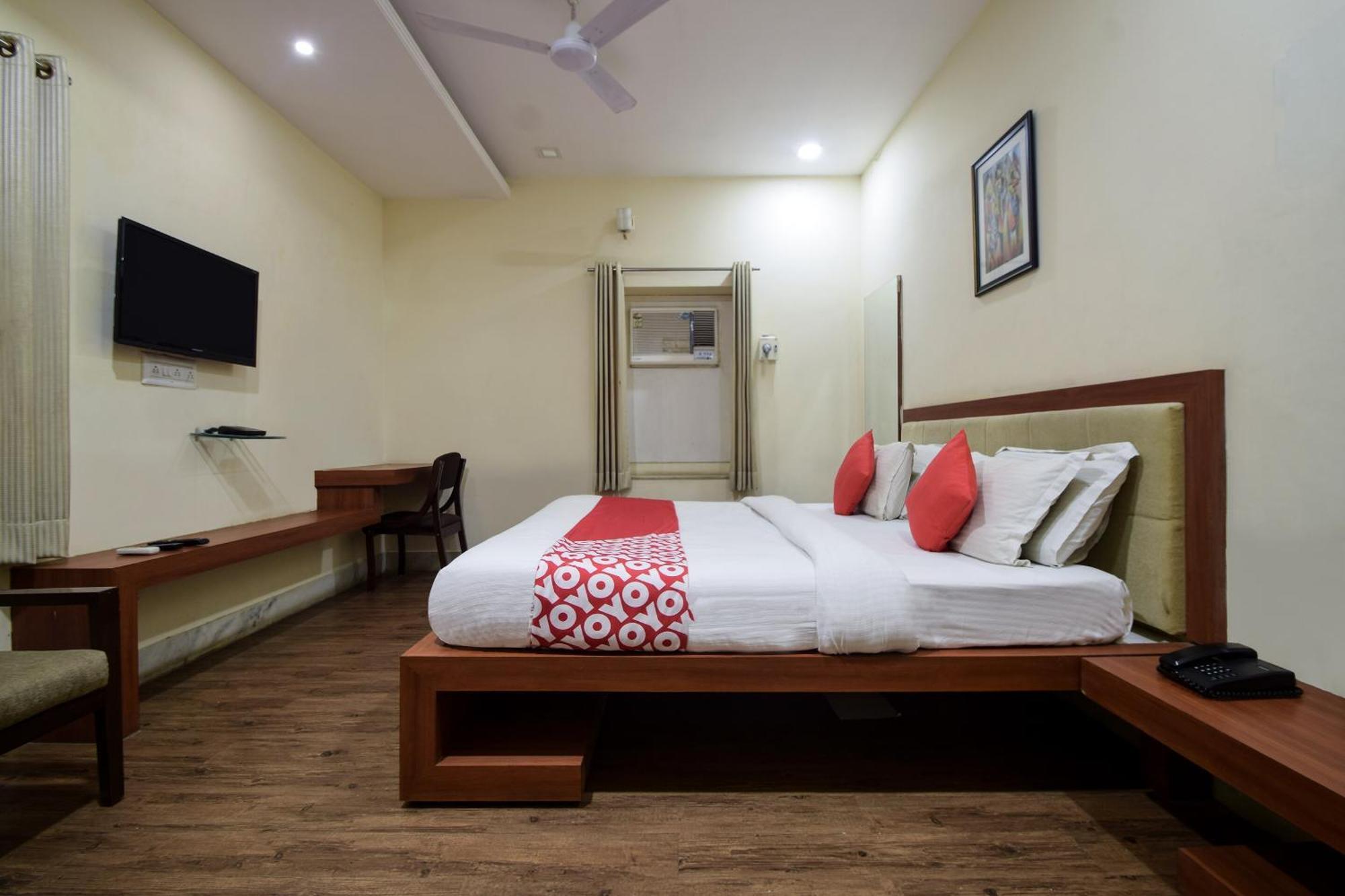 OYO 2228 Hotel Royal Icon Udaipur Exterior foto