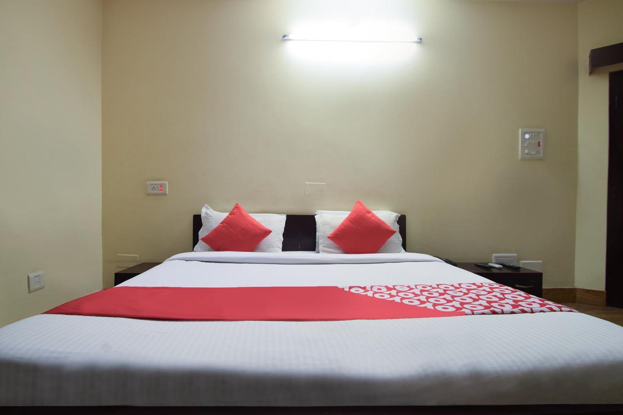 OYO 2228 Hotel Royal Icon Udaipur Exterior foto