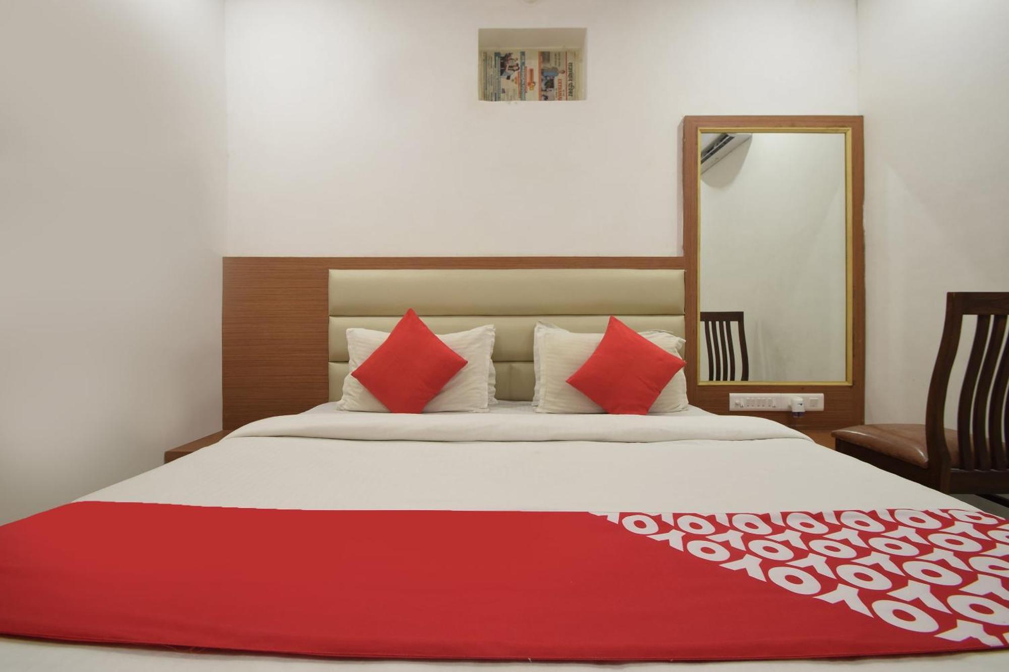 OYO 2228 Hotel Royal Icon Udaipur Exterior foto